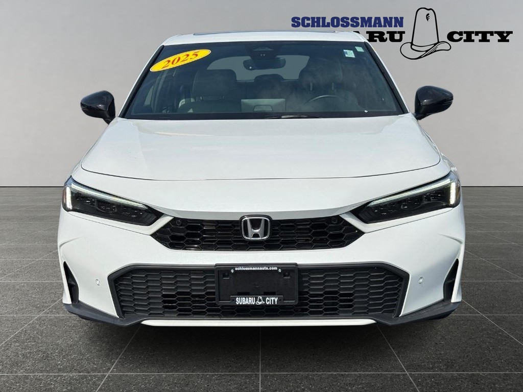 Honda Civic Hatchback Hybrid Vehicle Full-screen Gallery Image 09