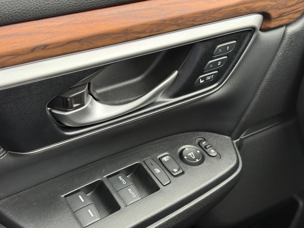 Honda CR-V Vehicle Full-screen Gallery Image 26