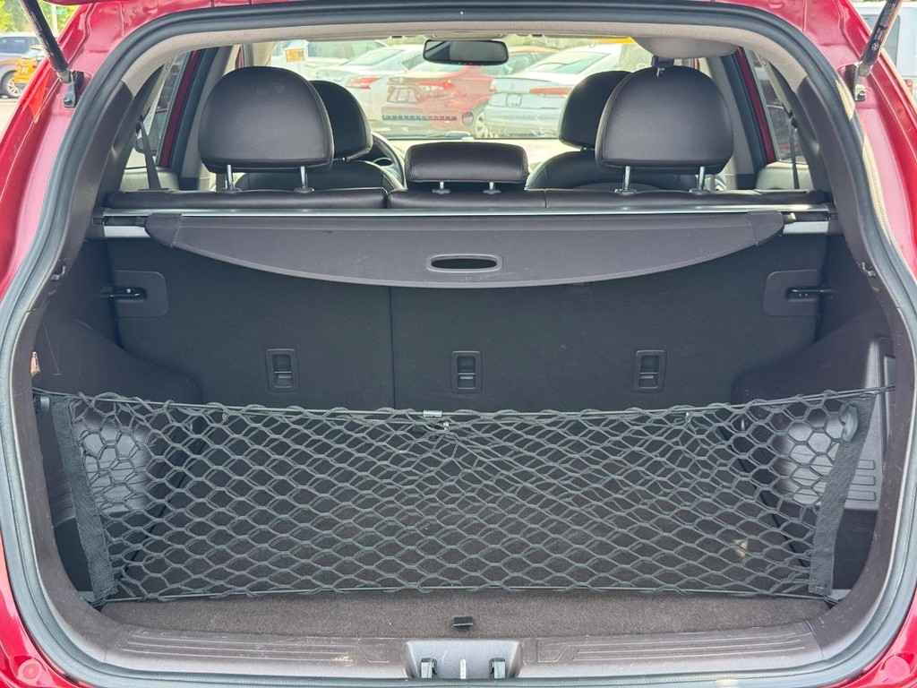 Hyundai Tucson Vehicle Full-screen Gallery Image 06