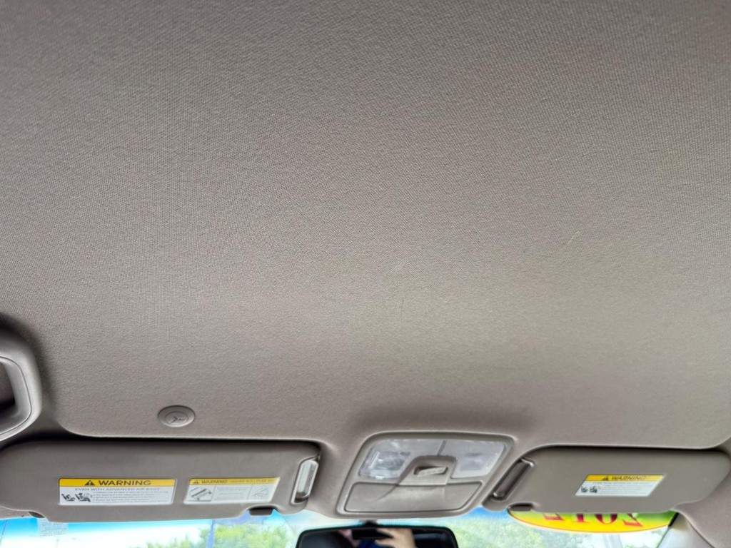 Hyundai Tucson Vehicle Full-screen Gallery Image 13