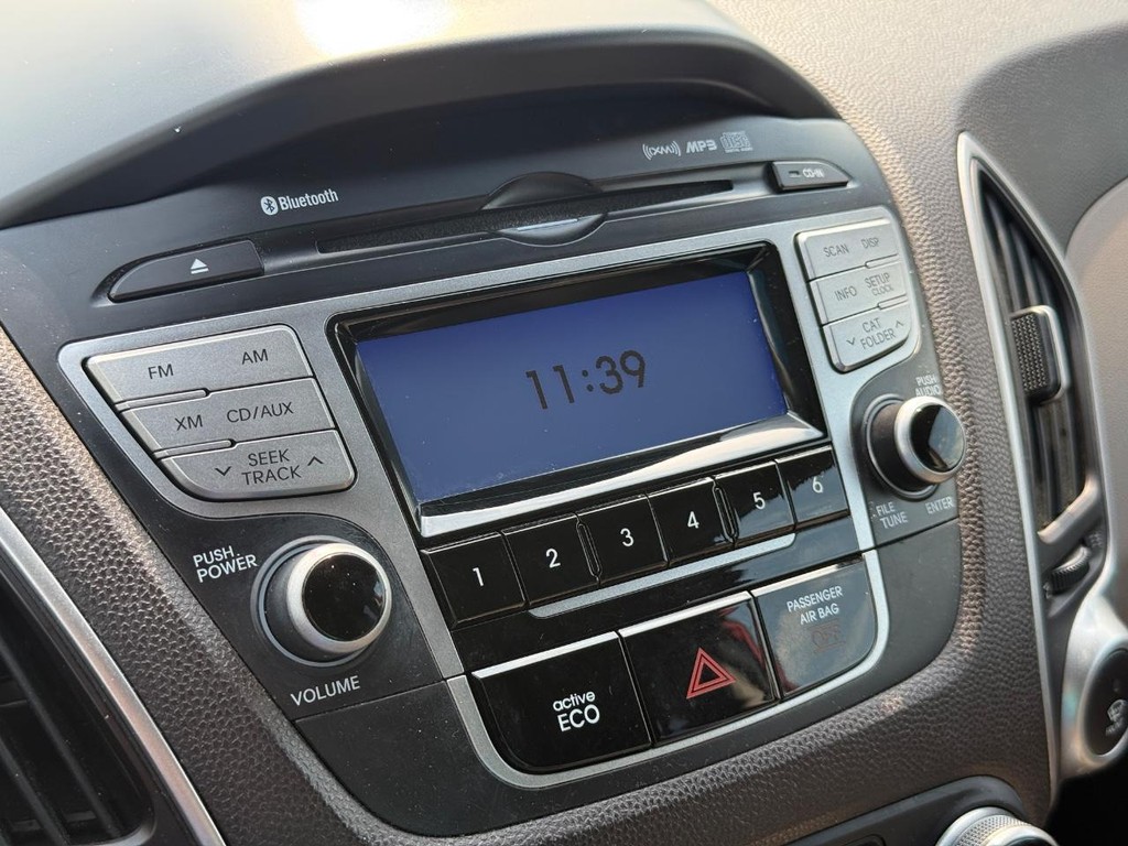 Hyundai Tucson Vehicle Full-screen Gallery Image 18