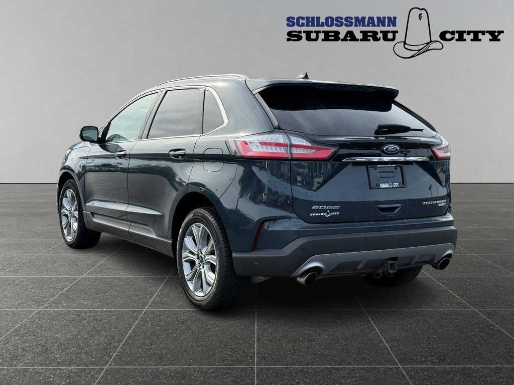 Ford Edge Vehicle Full-screen Gallery Image 03