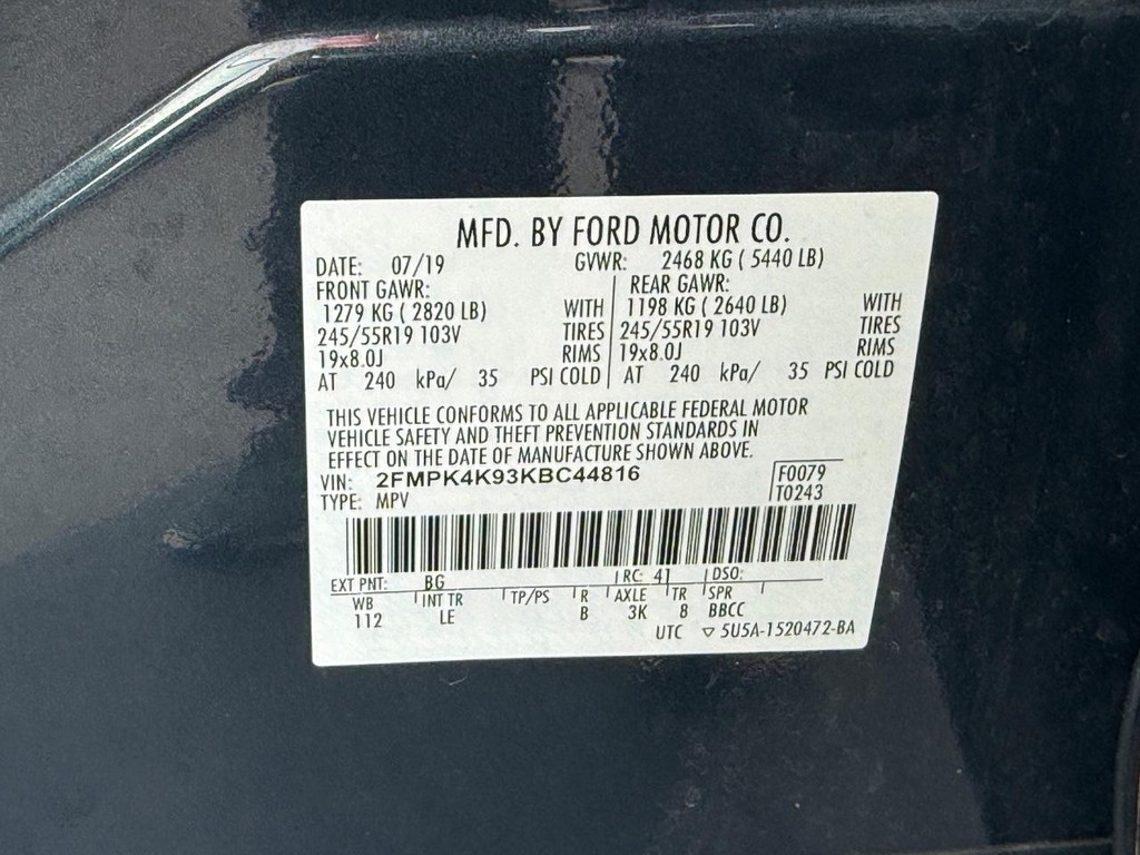 Ford Edge Vehicle Full-screen Gallery Image 28