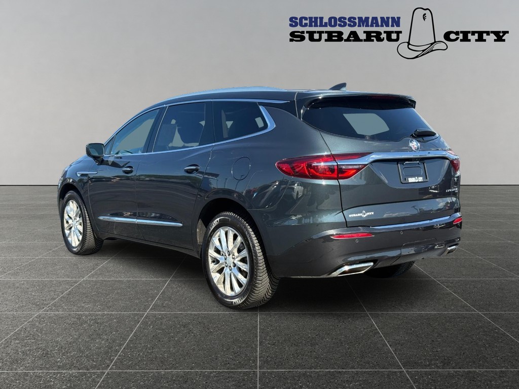 Buick Enclave Vehicle Full-screen Gallery Image 03