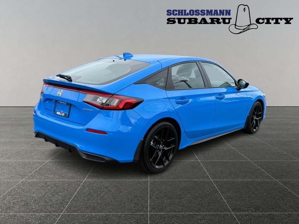 Honda Civic Hatchback Vehicle Full-screen Gallery Image 05