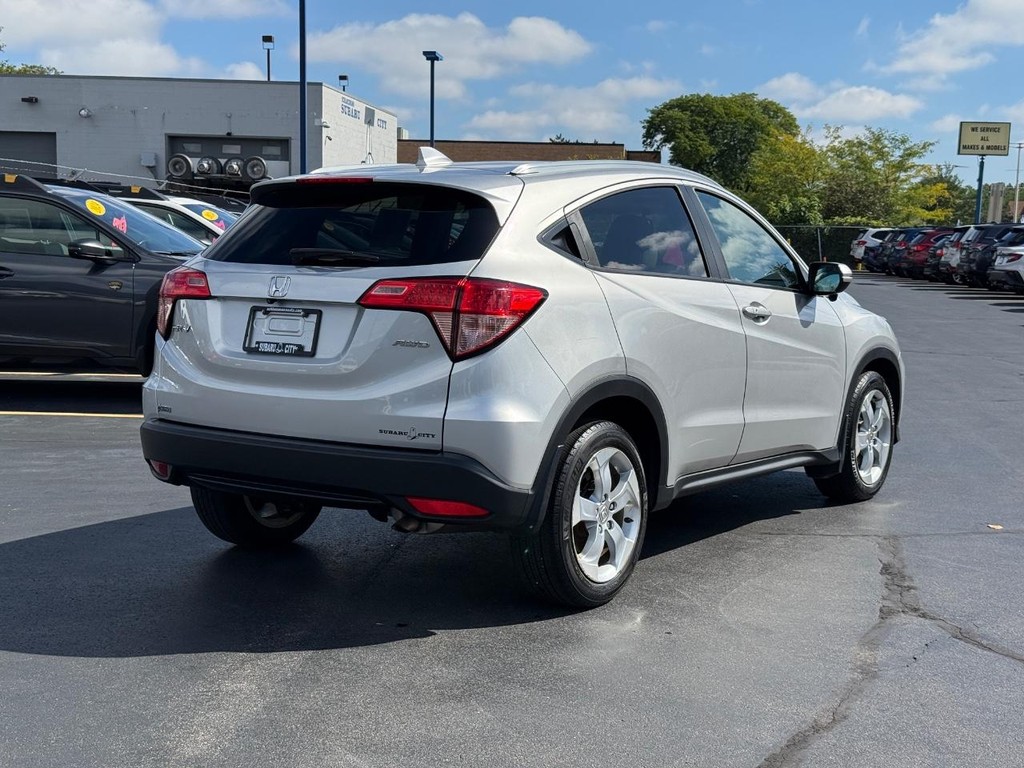 Honda HR-V Vehicle Full-screen Gallery Image 06