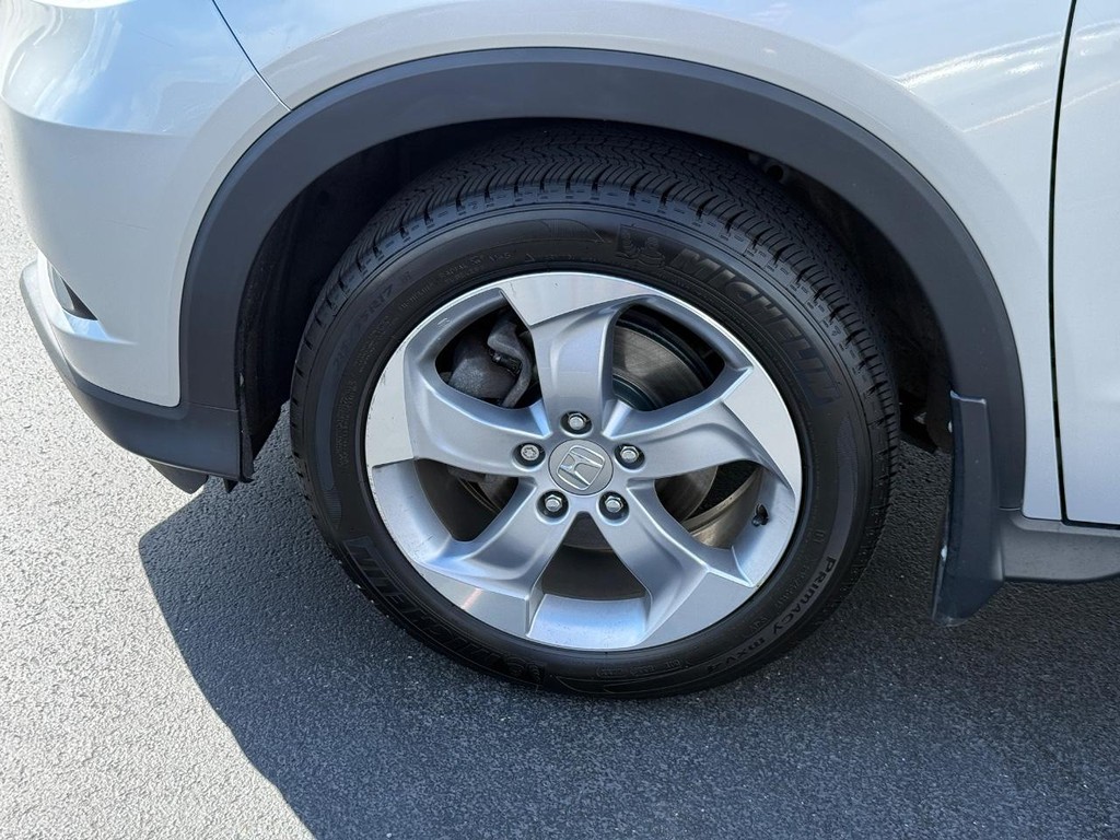 Honda HR-V Vehicle Full-screen Gallery Image 07