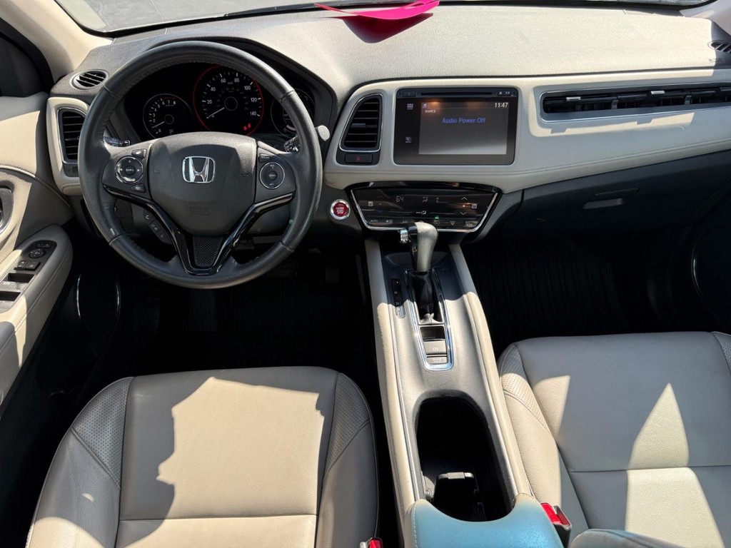 Honda HR-V Vehicle Full-screen Gallery Image 11
