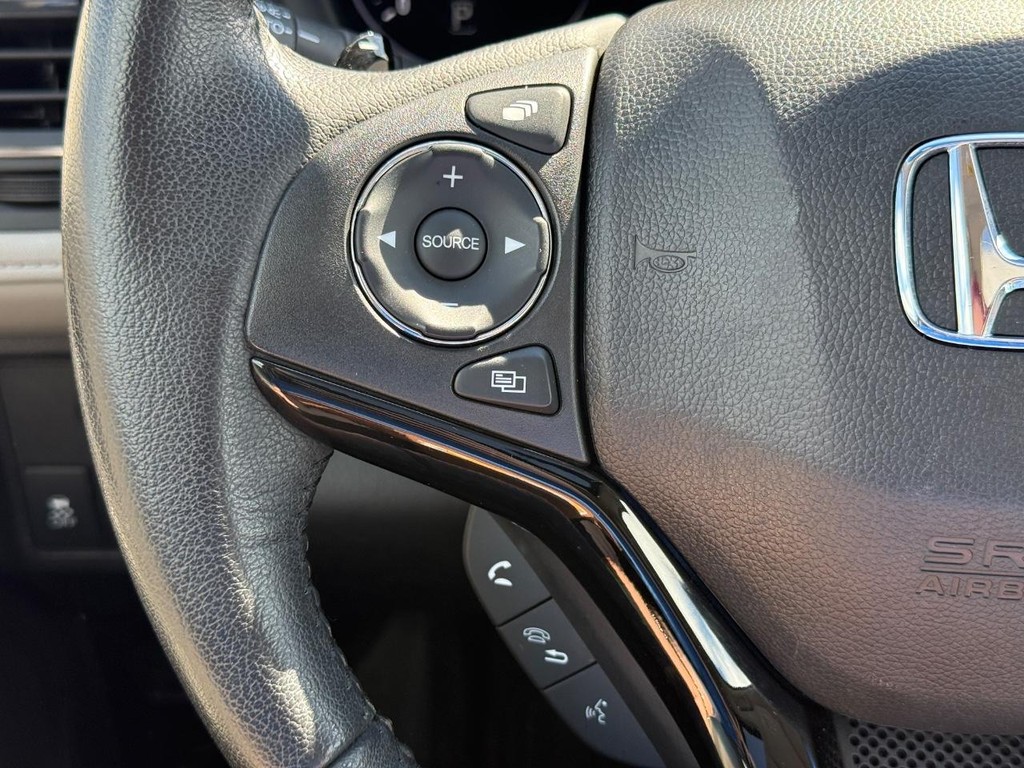 Honda HR-V Vehicle Full-screen Gallery Image 15