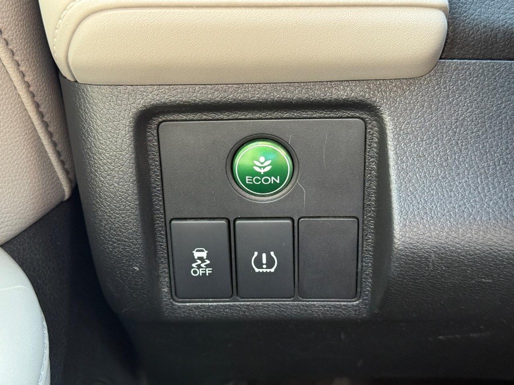 Honda HR-V Vehicle Full-screen Gallery Image 24