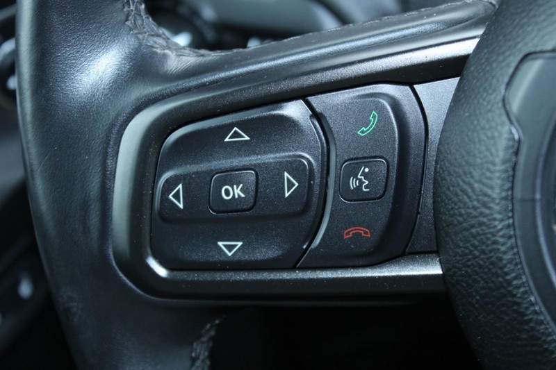 Jeep Wrangler Unlimited Vehicle Full-screen Gallery Image 11