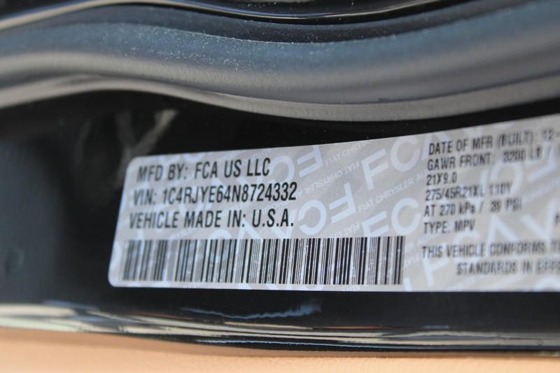 Jeep Grand Cherokee 4xe Vehicle Full-screen Gallery Image 27