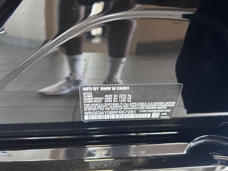 BMW M3 Vehicle Full-screen Gallery Image 21