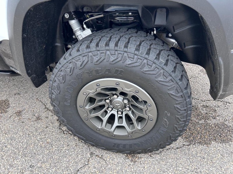 Ram 1500 Vehicle Full-screen Gallery Image 8