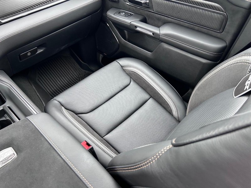 Ram 1500 Vehicle Full-screen Gallery Image 20