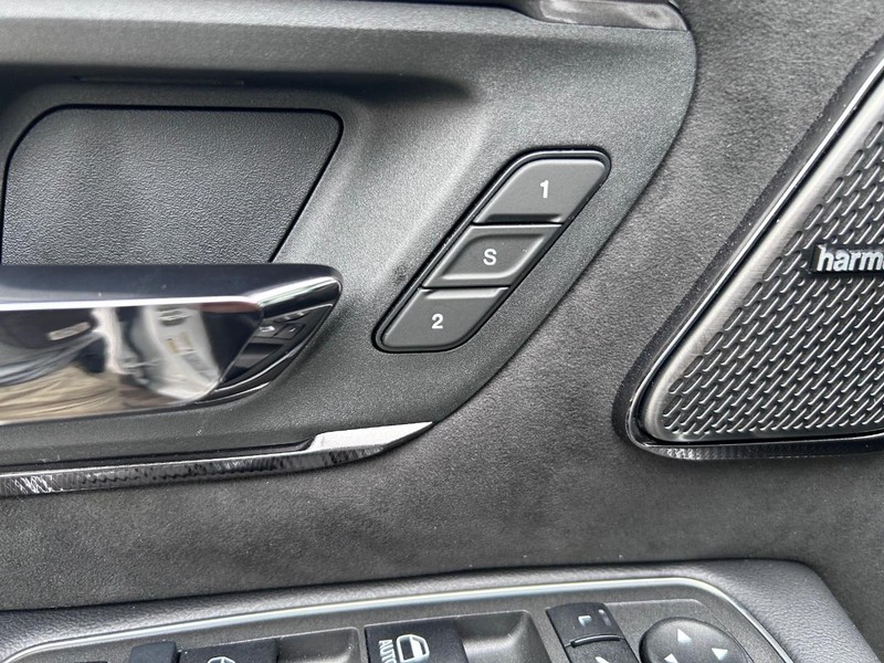 Ram 1500 Vehicle Full-screen Gallery Image 22