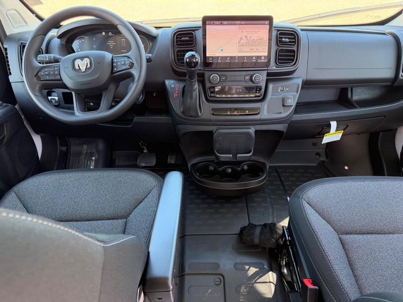 Ram ProMaster Cargo Van Vehicle Full-screen Gallery Image 8
