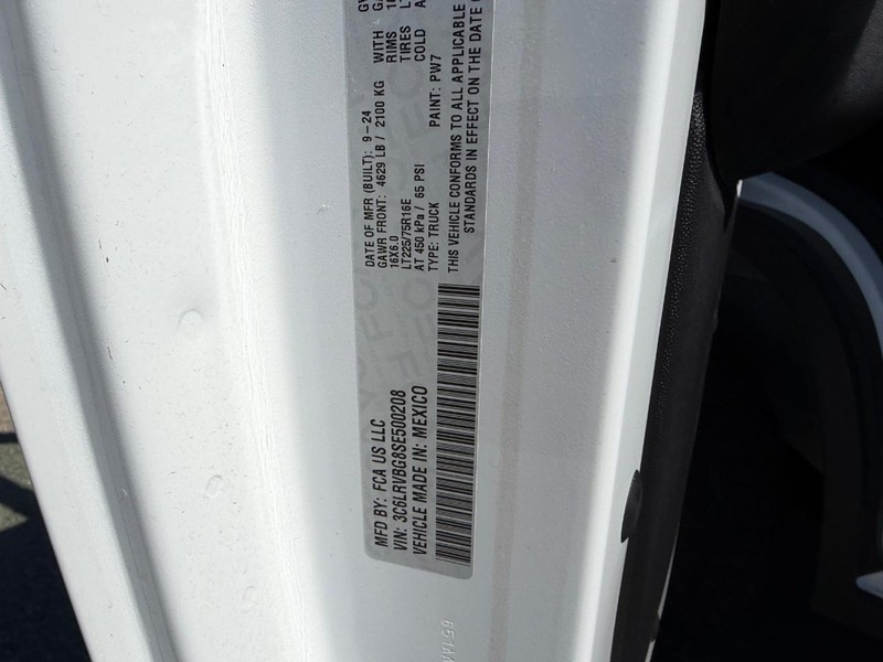 Ram ProMaster Cargo Van Vehicle Full-screen Gallery Image 20