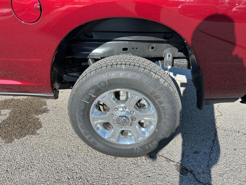 Ram 2500 Vehicle Full-screen Gallery Image 7