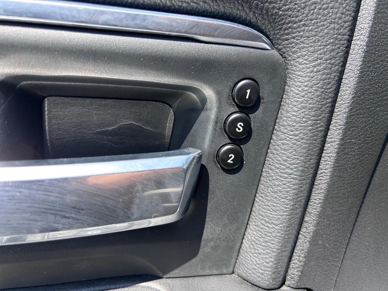 Ram 2500 Vehicle Full-screen Gallery Image 19