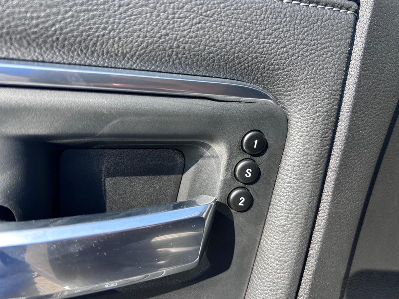 Ram 2500 Vehicle Full-screen Gallery Image 18