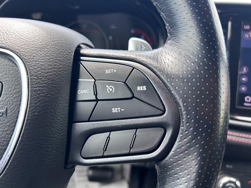 Dodge Durango Vehicle Full-screen Gallery Image 15