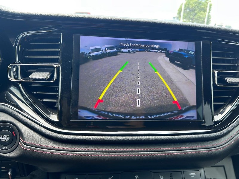 Dodge Durango Vehicle Full-screen Gallery Image 24