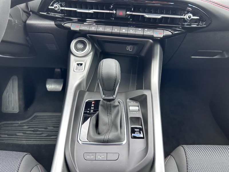 Dodge Hornet Vehicle Full-screen Gallery Image 15