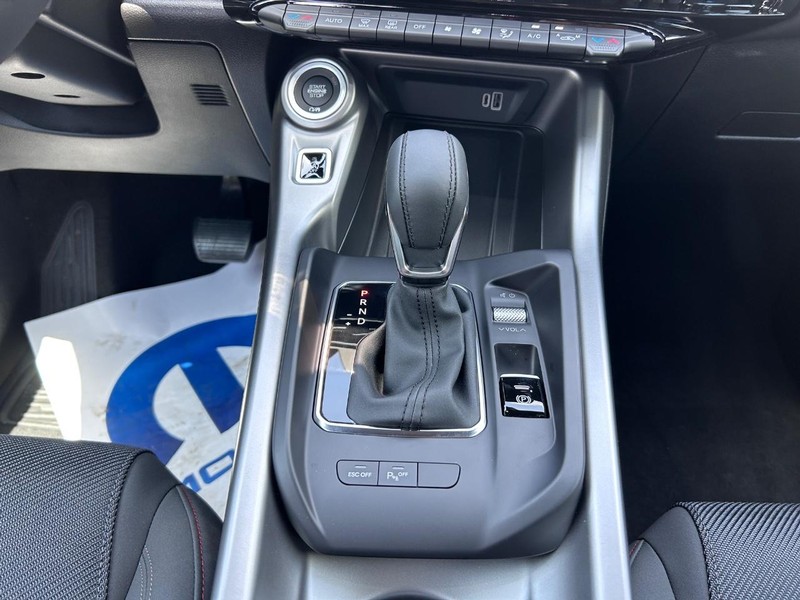 Dodge Hornet Vehicle Full-screen Gallery Image 15