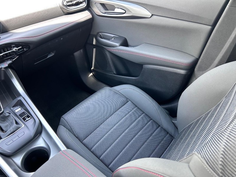 Dodge Hornet Vehicle Full-screen Gallery Image 16