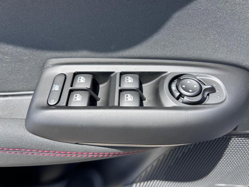 Dodge Hornet Vehicle Full-screen Gallery Image 17