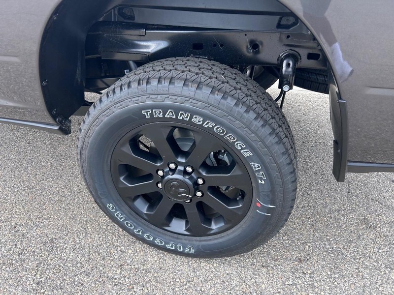 Ram 2500 Vehicle Full-screen Gallery Image 7