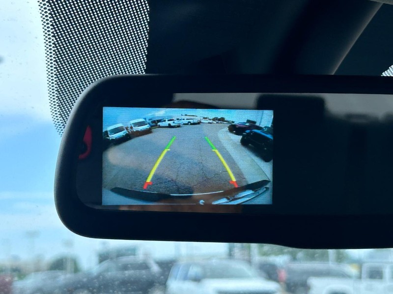 Ram 2500 Vehicle Full-screen Gallery Image 18