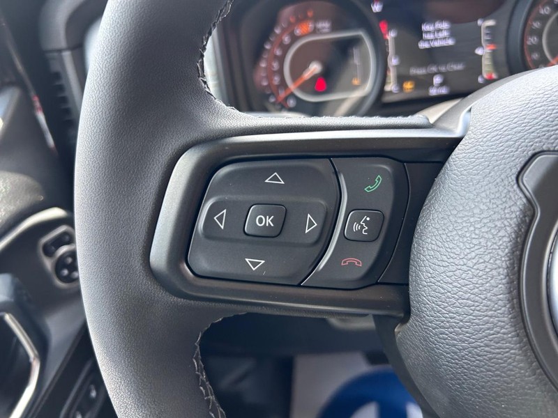 Jeep Wrangler Vehicle Full-screen Gallery Image 11