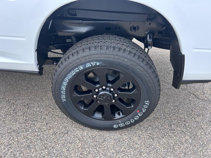 Ram 2500 Vehicle Full-screen Gallery Image 7