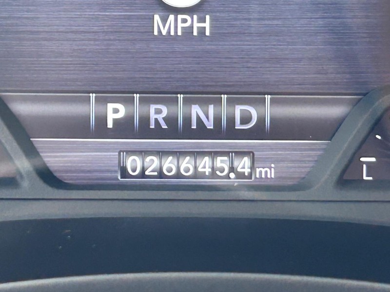 Ram 2500 Vehicle Full-screen Gallery Image 19