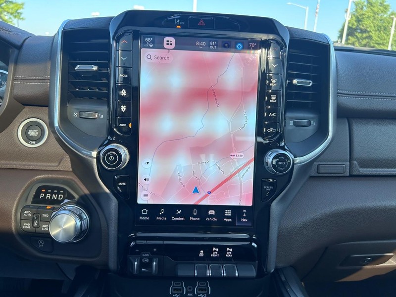 Ram 1500 Vehicle Full-screen Gallery Image 14