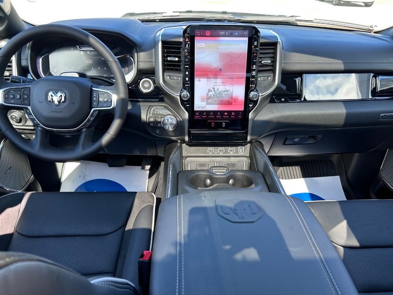 Ram 1500 Vehicle Full-screen Gallery Image 10