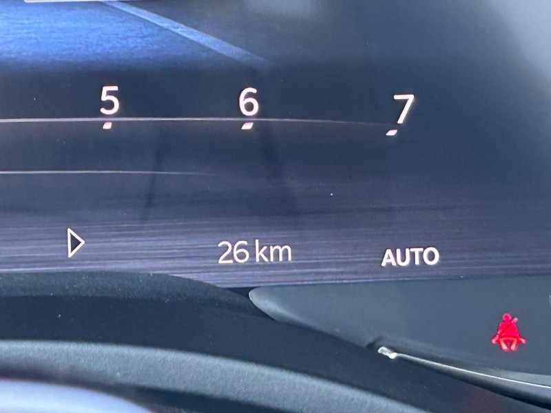 Ram 1500 Vehicle Full-screen Gallery Image 23