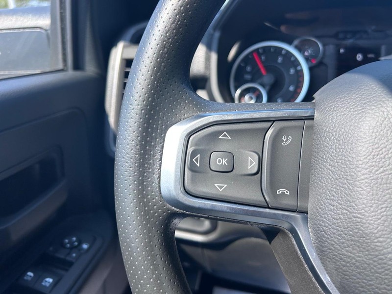 Ram 3500 Vehicle Full-screen Gallery Image 11