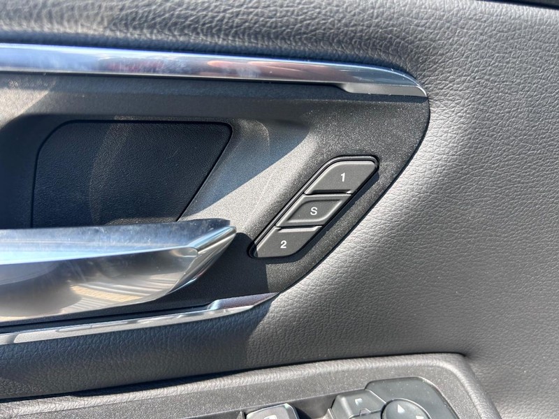 Ram 1500 Vehicle Full-screen Gallery Image 21