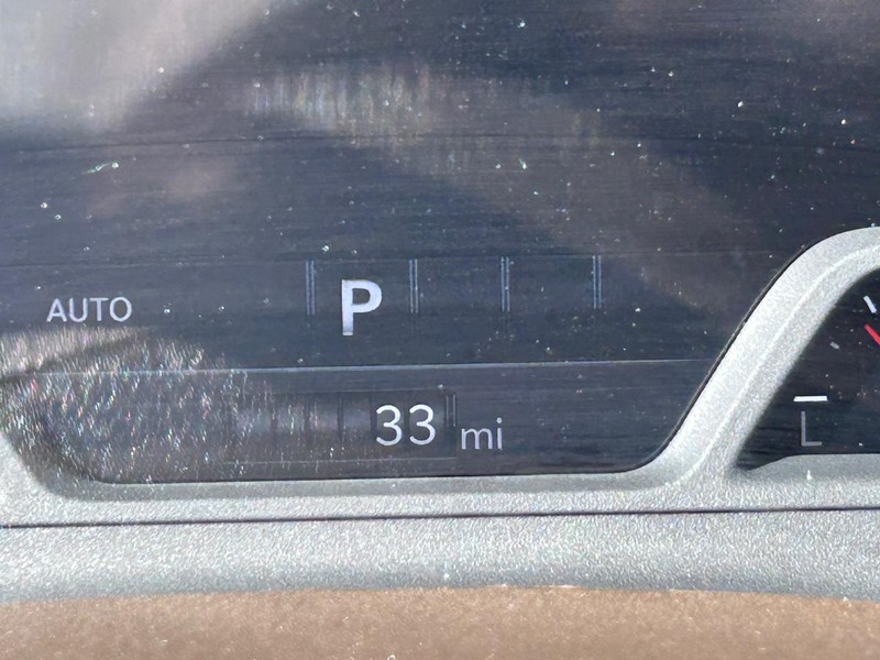 Ram 1500 Vehicle Full-screen Gallery Image 21