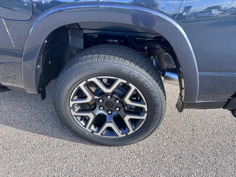 Ram 1500 Vehicle Full-screen Gallery Image 7