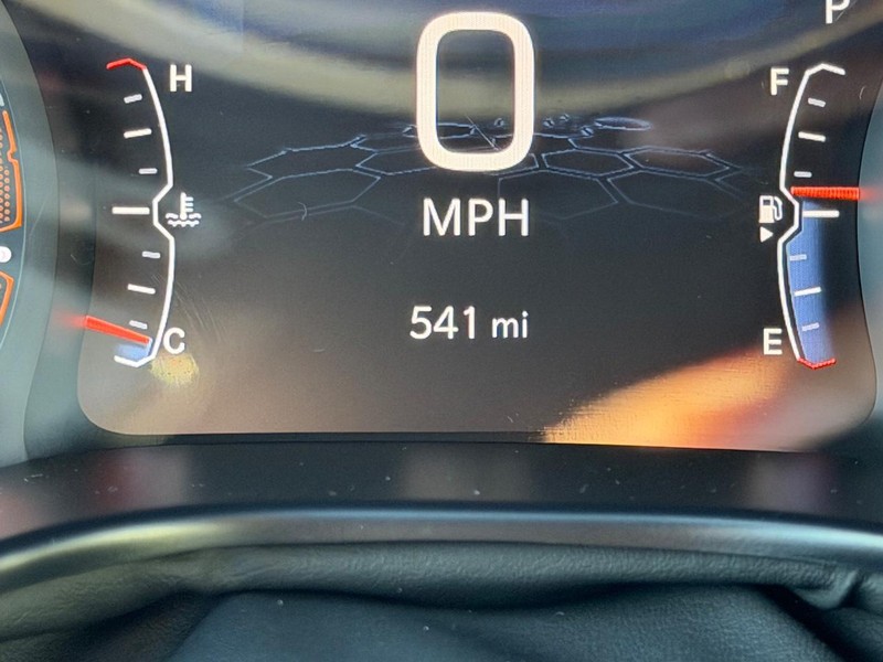 Jeep Compass Vehicle Full-screen Gallery Image 20