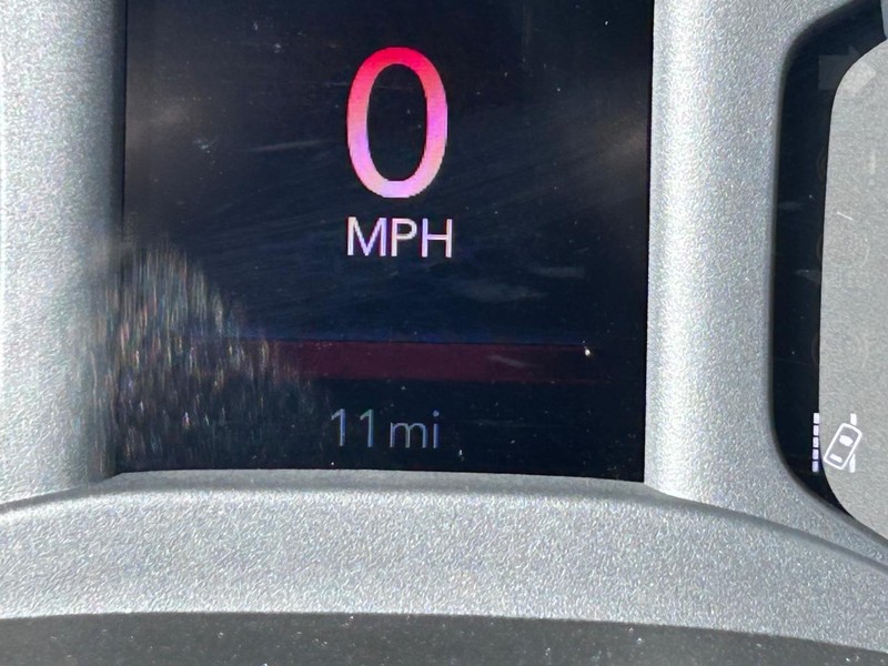 Ram 1500 Vehicle Full-screen Gallery Image 19