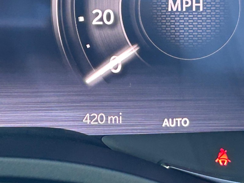 Ram 1500 Vehicle Full-screen Gallery Image 22