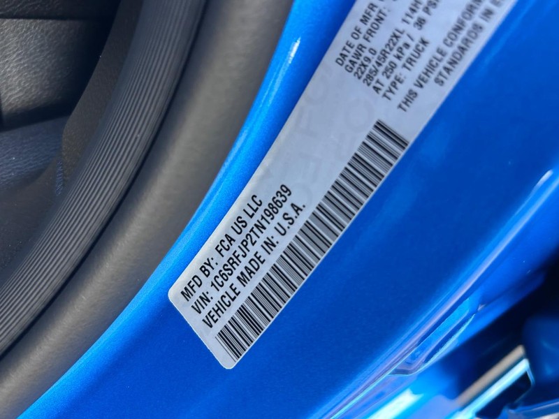 Ram 1500 Vehicle Full-screen Gallery Image 24