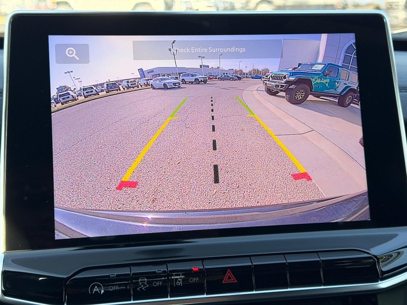 Jeep Compass Vehicle Full-screen Gallery Image 21