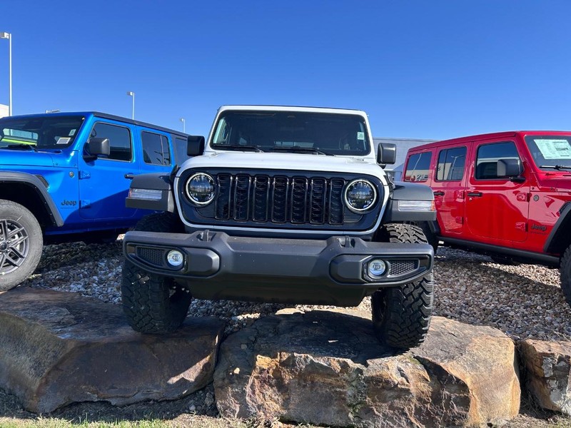 Jeep Wrangler Vehicle Full-screen Gallery Image 2