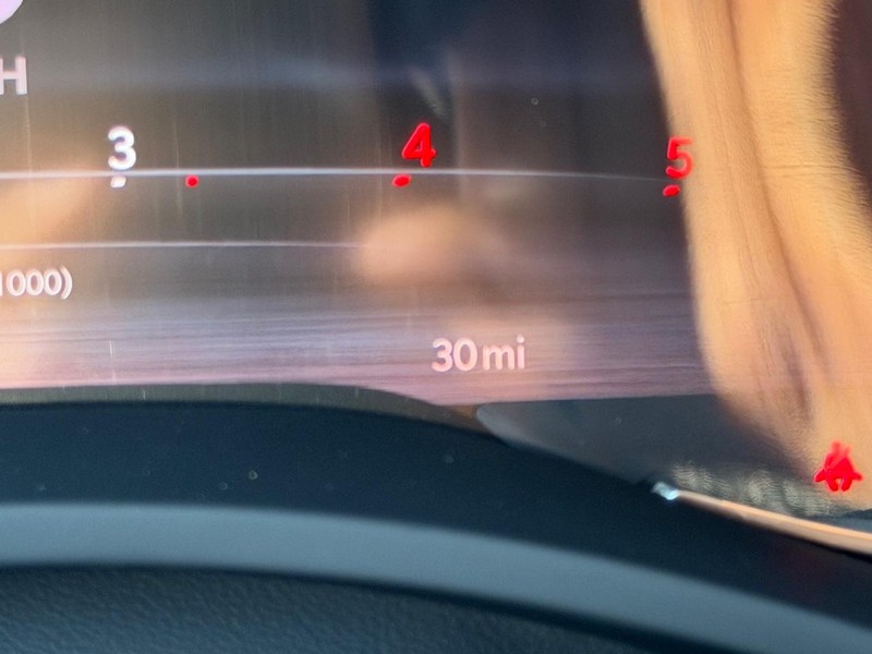 Ram 2500 Vehicle Full-screen Gallery Image 19